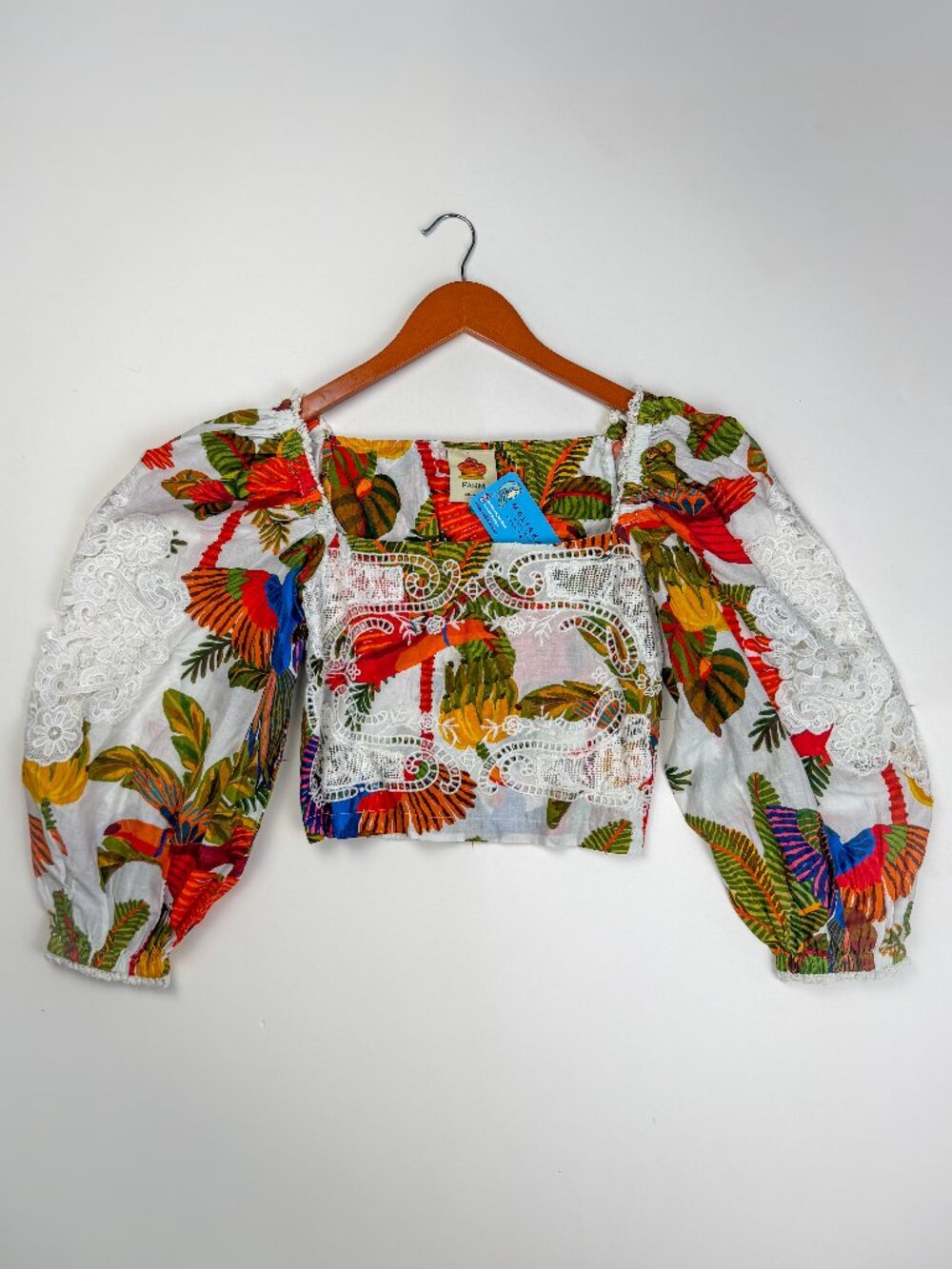 FARM Rio Tropical Bird Floral Print Smocked Cropped Top White Lace Long Sleeve